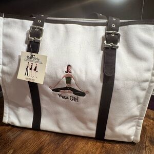 The Girls Black and White Vintage Yoga Tote plus 3 small bags ,new